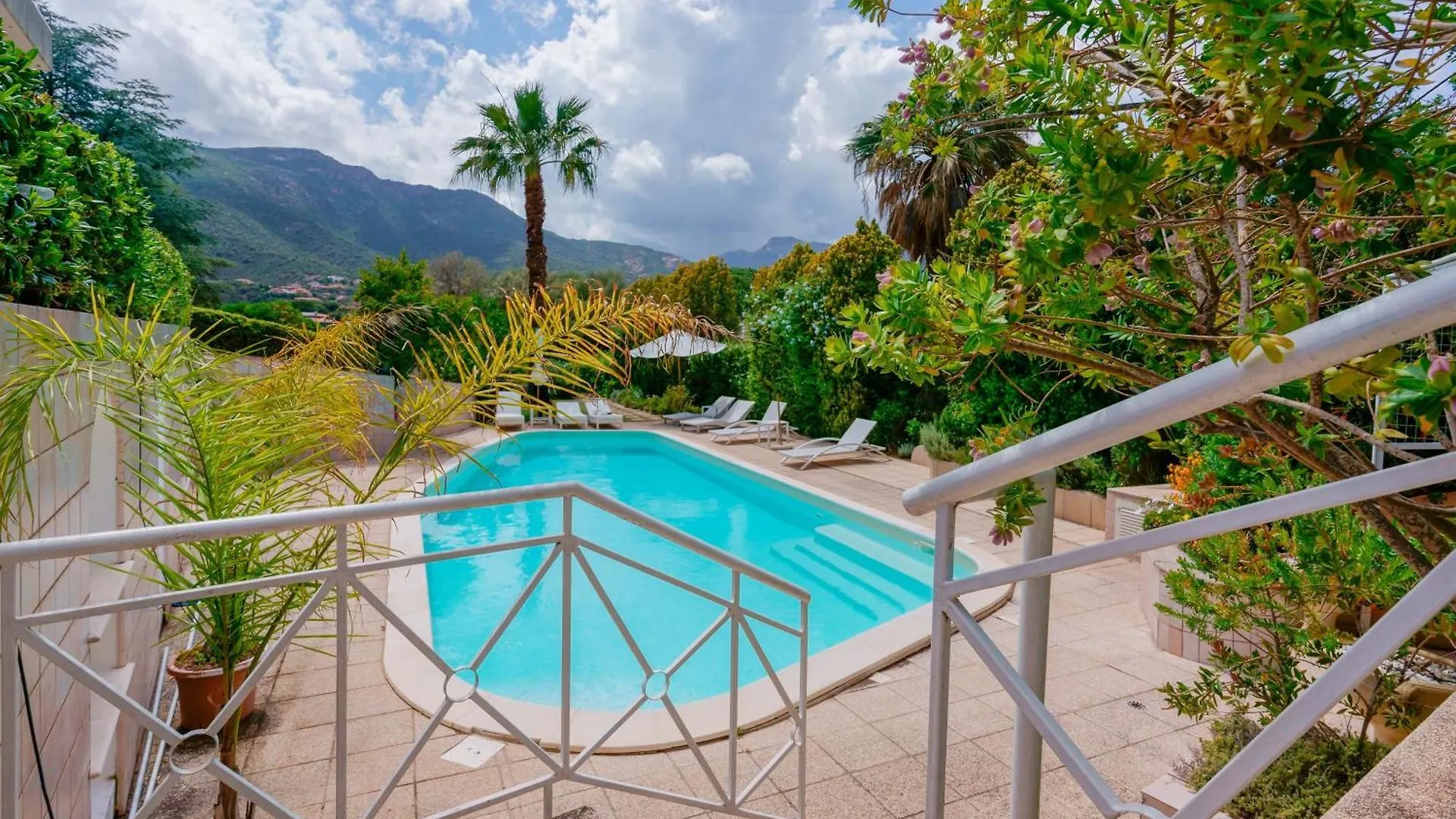 Villa Ferrara Sardegna 카포텔라